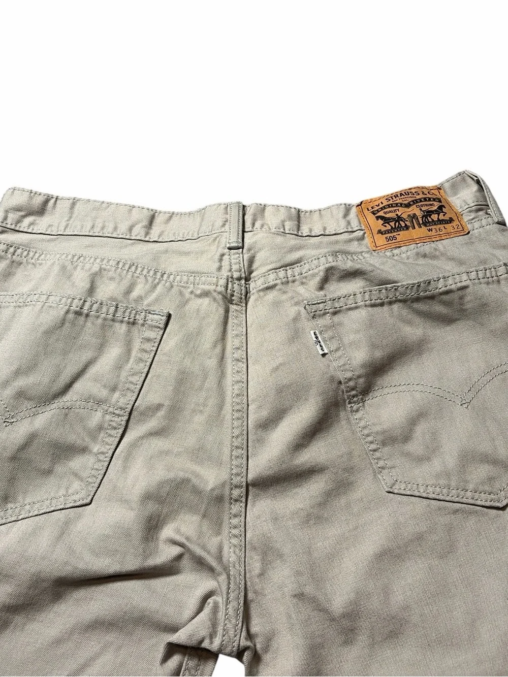 Levi's 505 Regular Fit Men’s Pants  100%   Sz 36x32